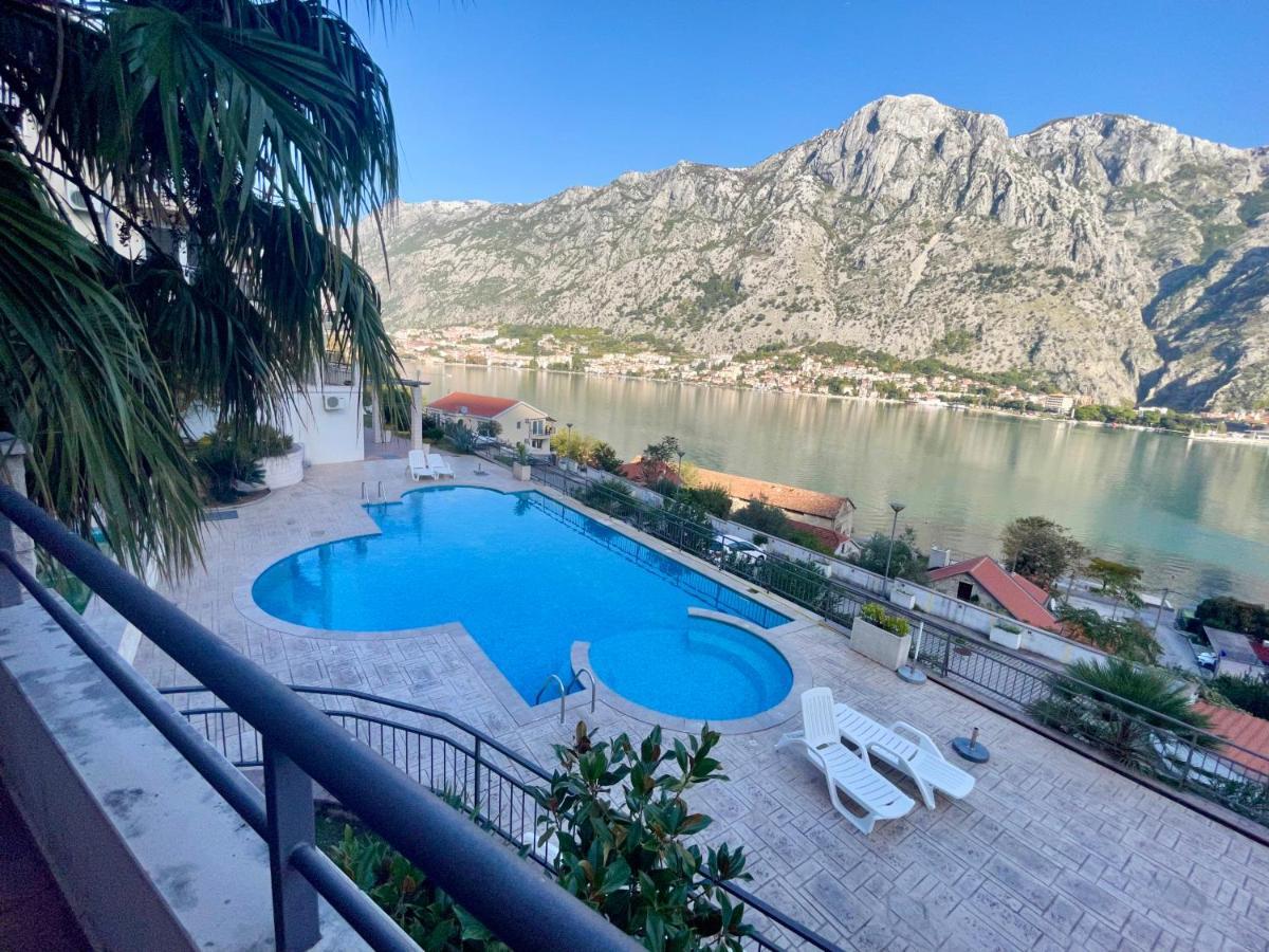 Stunning View To Kotor Bay And Old Town - C2 Vista Apartment Muo Exterior foto