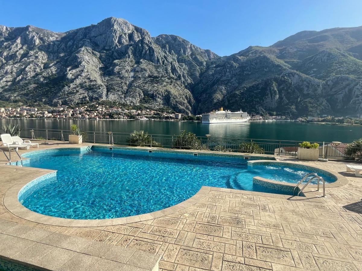 Stunning View To Kotor Bay And Old Town - C2 Vista Apartment Muo Exterior foto